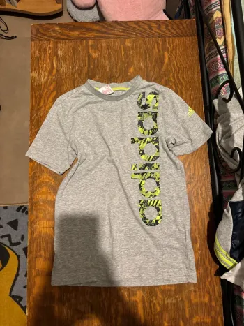 T-Shirt Adidas Authentique