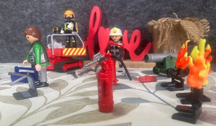 Playmobil - pompier et cross - photo numéro 4