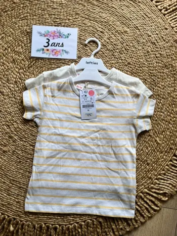 Lot teeshirt en coton lefties 3 ans