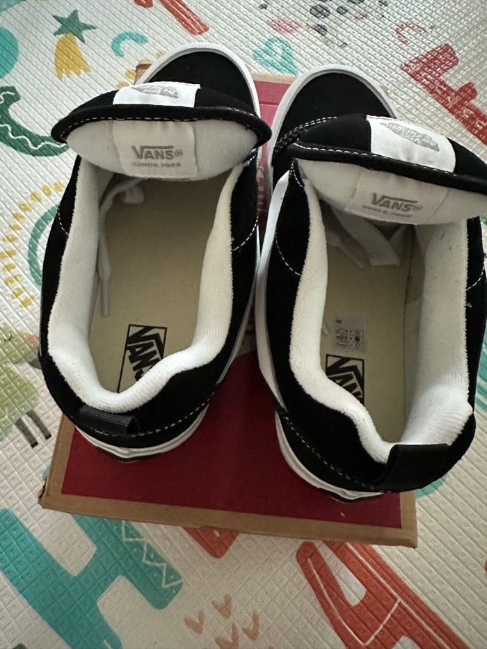 Vans Knu Skool neuves taille 36,5 - photo numéro 3