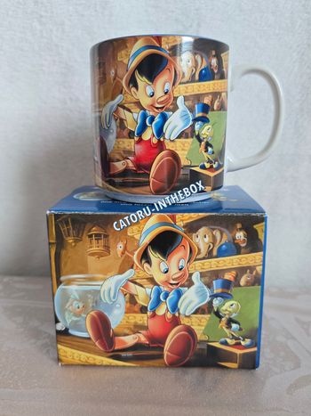 Tasse / Mug / Cup scène boite Disney Classics Pinocchio Figaro Geppetto Jiminy