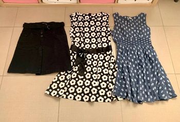 Lot 2 robes + 1 jupe taille 36/S
