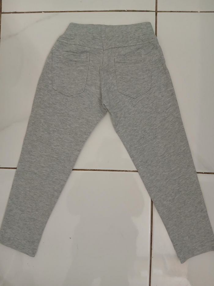 Pantalon en coton fille taille 4 ans 2 poche devant et derrierr - photo numéro 2