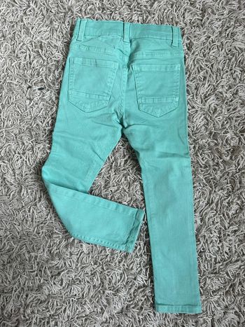 Skinny taille 4 ans