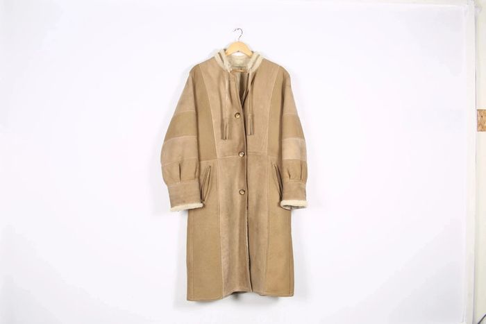 "Superbe peau lainée vintage 70-80's en daim fourré (cuir) #240474 - photo numéro 6