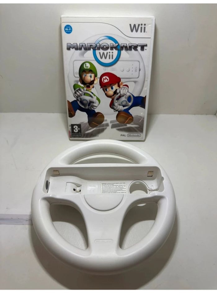 Mario Kart Wii Nintendo Wii + Volant Officiel - photo numéro 2