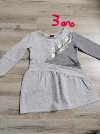 Robe 3 ans