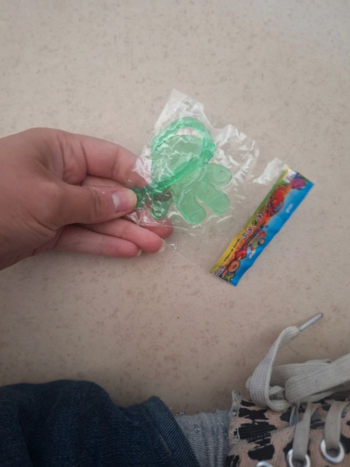 1 main vert gluante - photo numéro 2