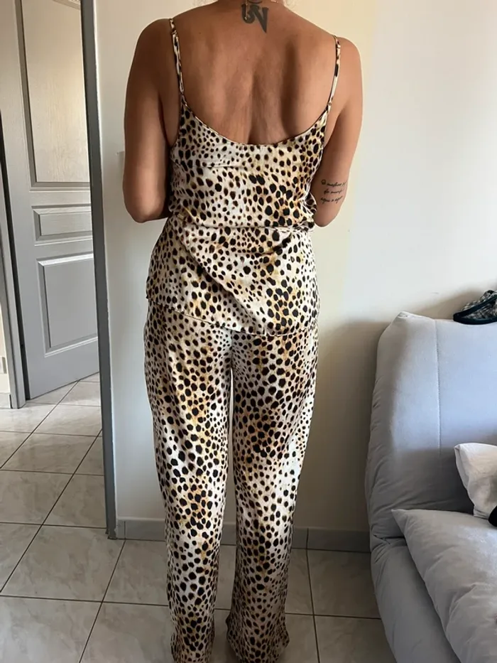 Ensemble Zara - photo numéro 2