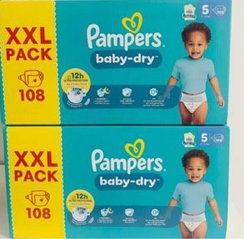 Pampers baby dry taille 5 lot de 2 /216 couches