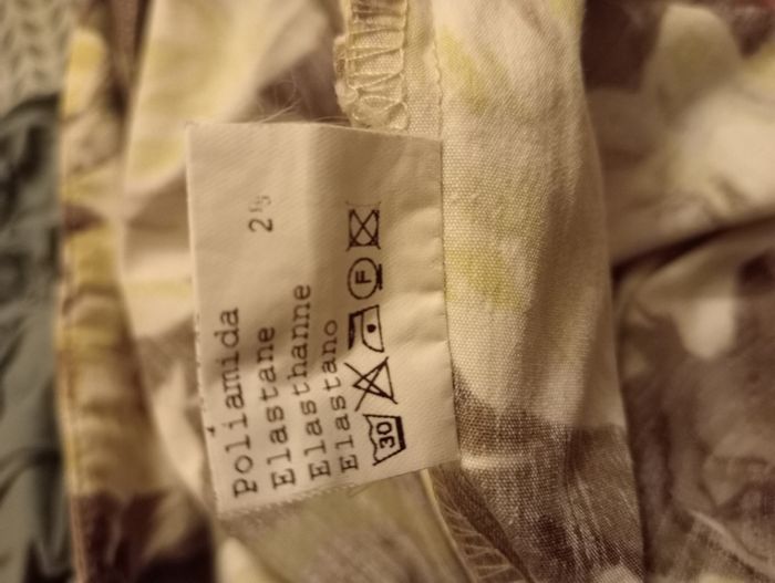Pantalon fleuri  femme Gérard Darel. Taille 42 - photo numéro 8