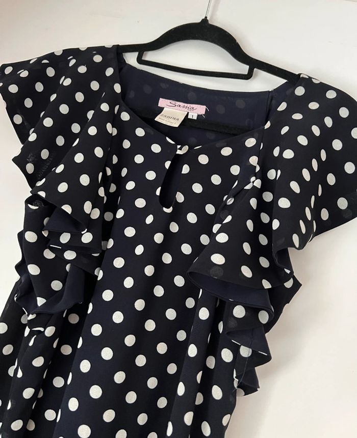 Robe droite imprimée pois avec volant Taille 36