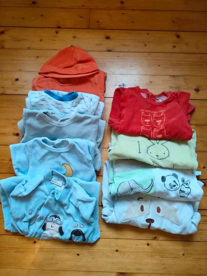 Lot pyjamas 6 mois