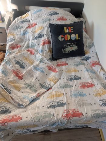 Ensemble housse de couette, taie, coussin 