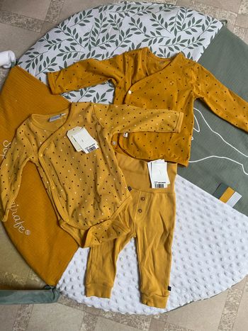 Ensemble bébé fille 4-6mois