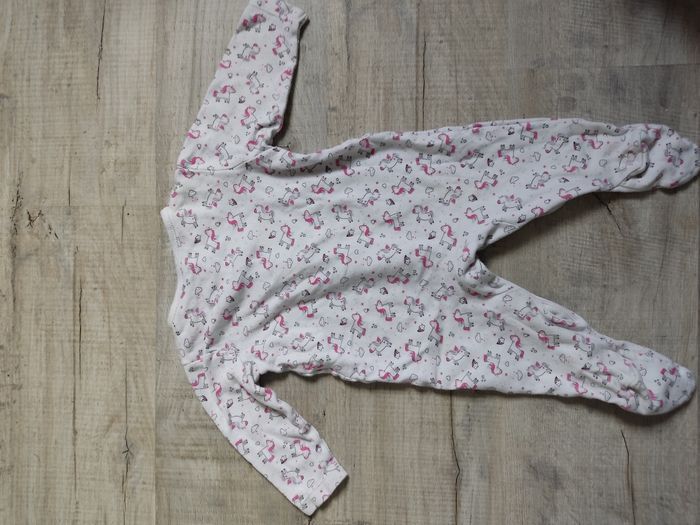 Pyjama licorne 9 mois - photo numéro 2