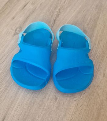 Chaussures bébé plage