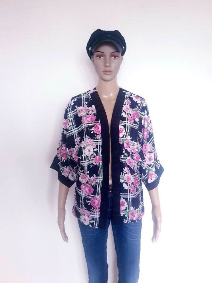 Magnifique kimono fleuri