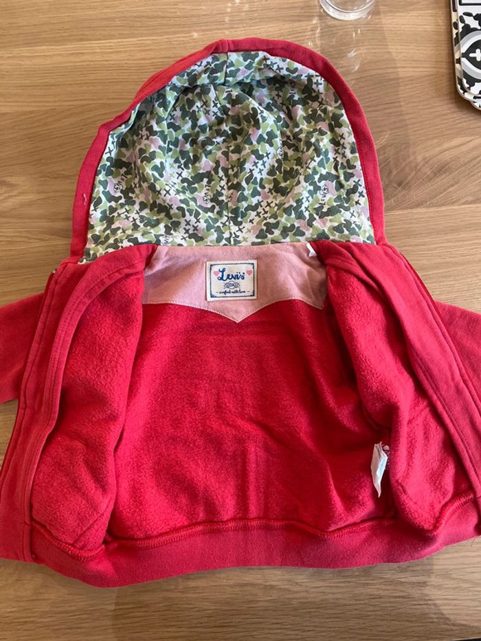 Sweet a capuche Lévis 12 mois - photo numéro 3