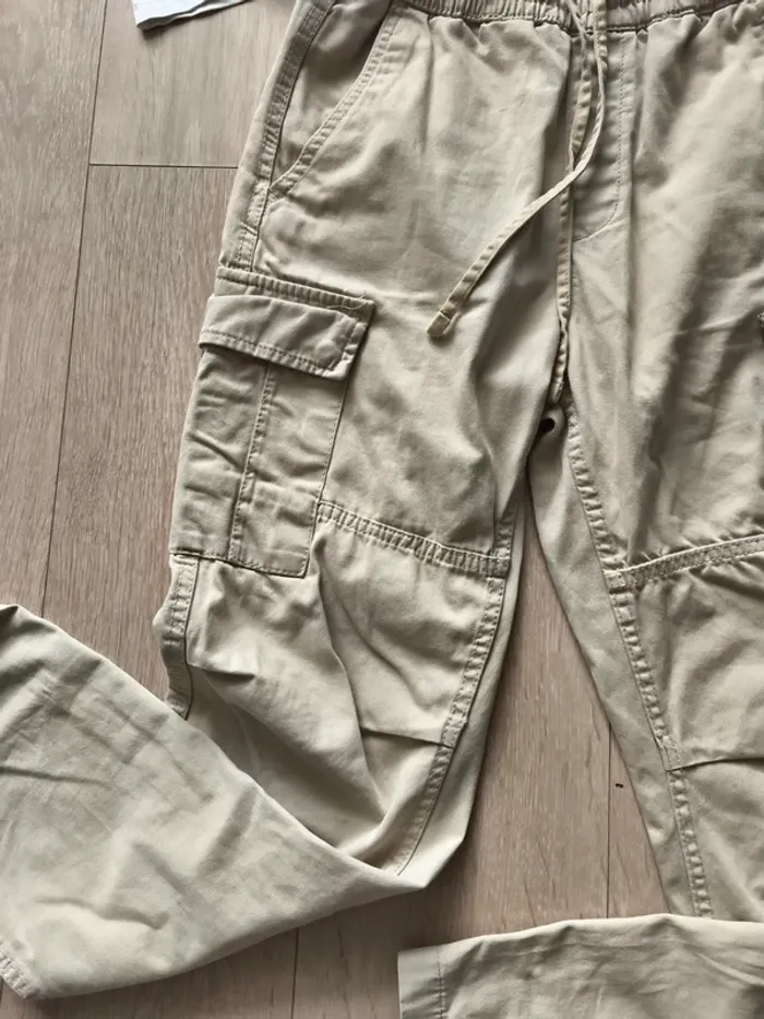 Pantalon cargo beige Bershka XS - photo numéro 4