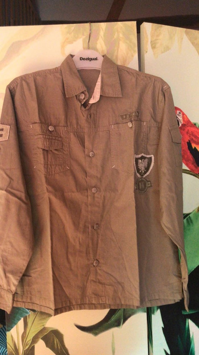 Chemise kaki style américaine taille 14 ans neuve - photo numéro 6