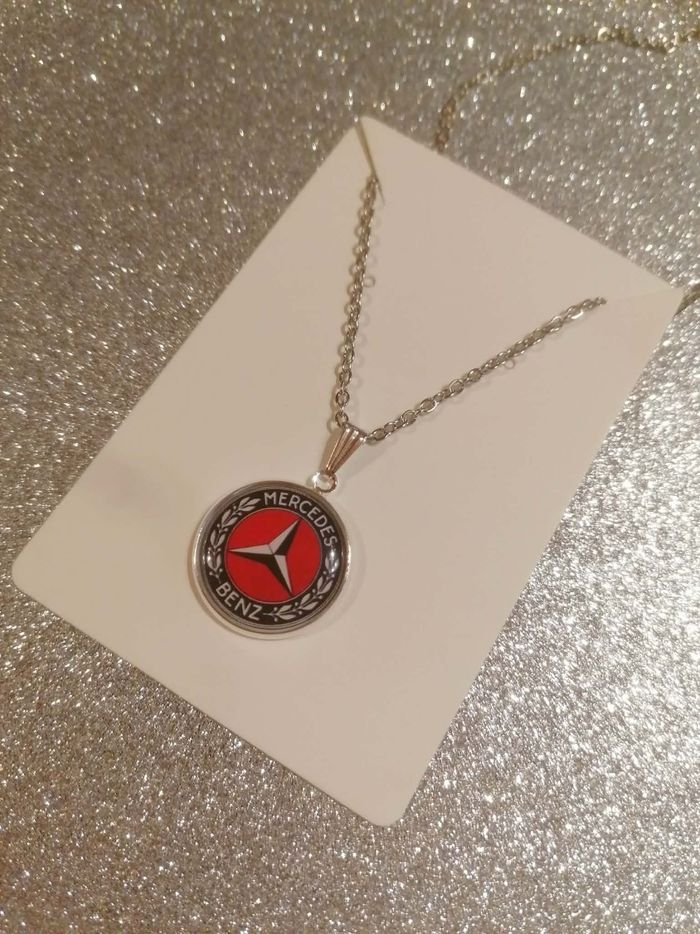 Collier Mercedes-Benz - photo numéro 2