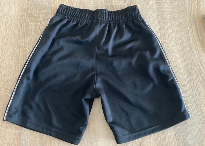 Short nike enfant taille M - photo numéro 3
