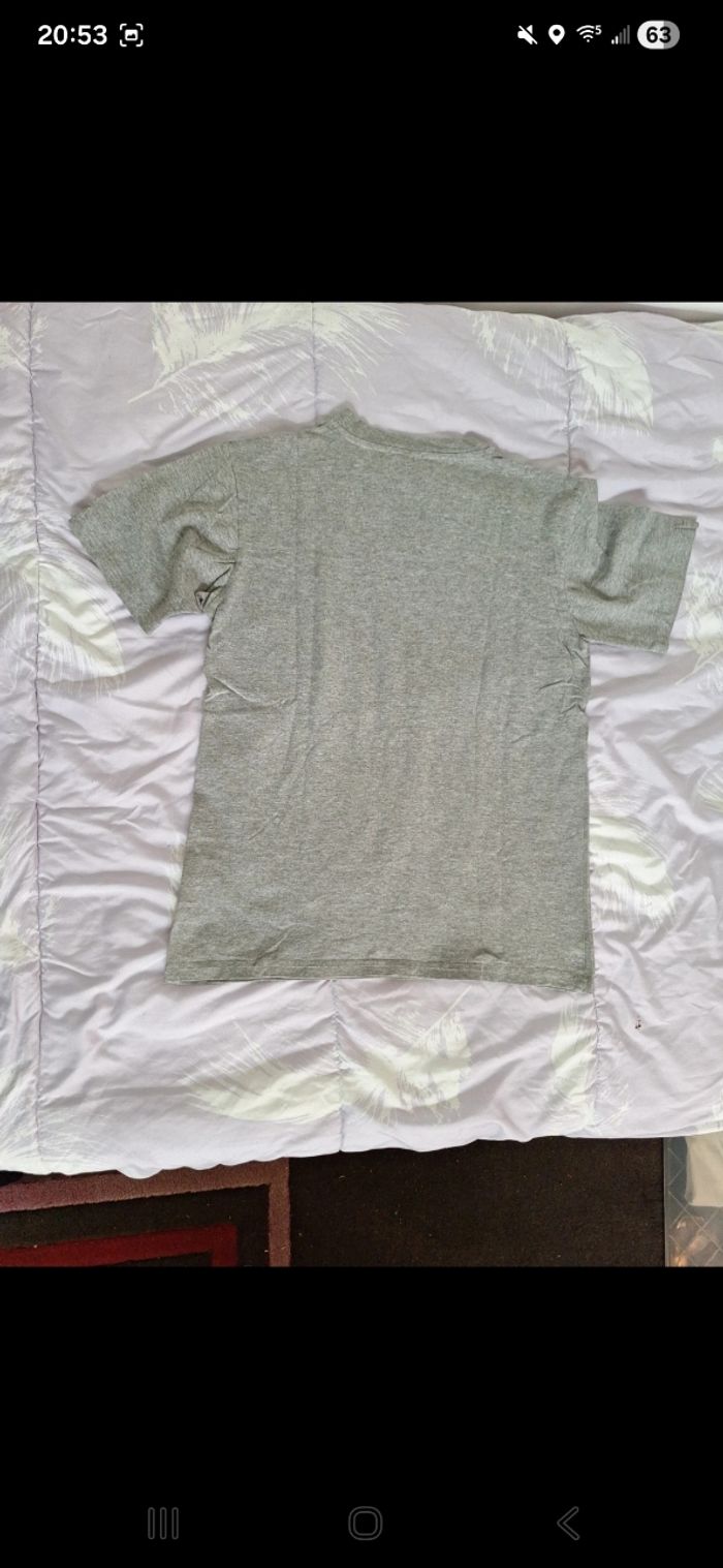 T-shirt gris - photo numéro 2