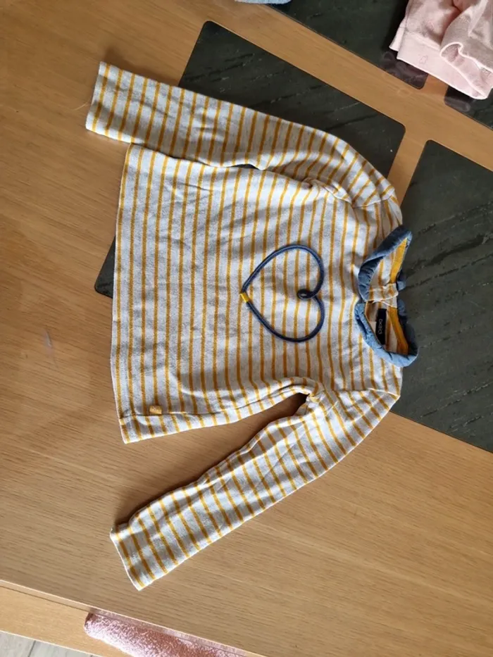 T-shirt manches longues okaïdi 3 ans