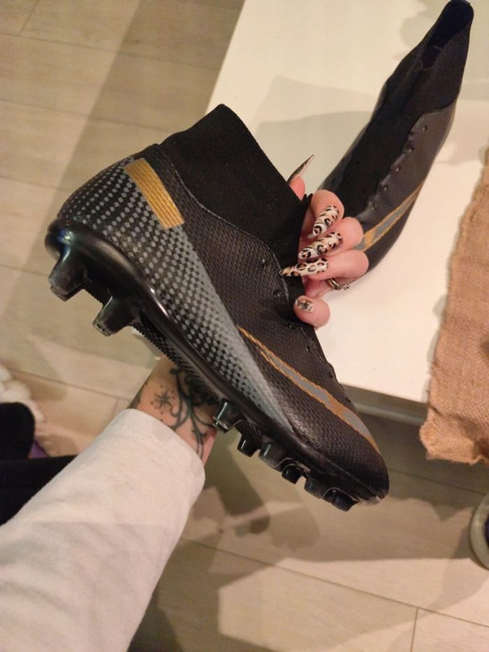 Chaussures de foot - photo numéro 5