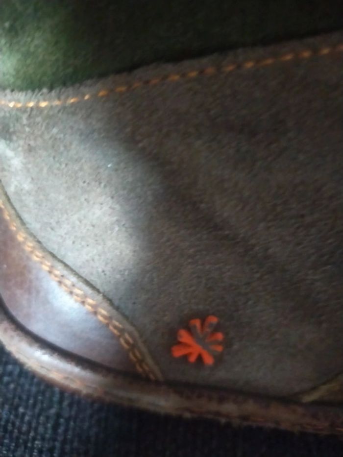 Bottes filles T 31 Arte cuir /daim vert - photo numéro 4