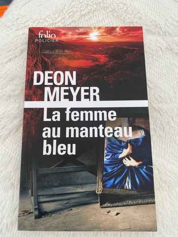 La Femme au Manteau Bleu