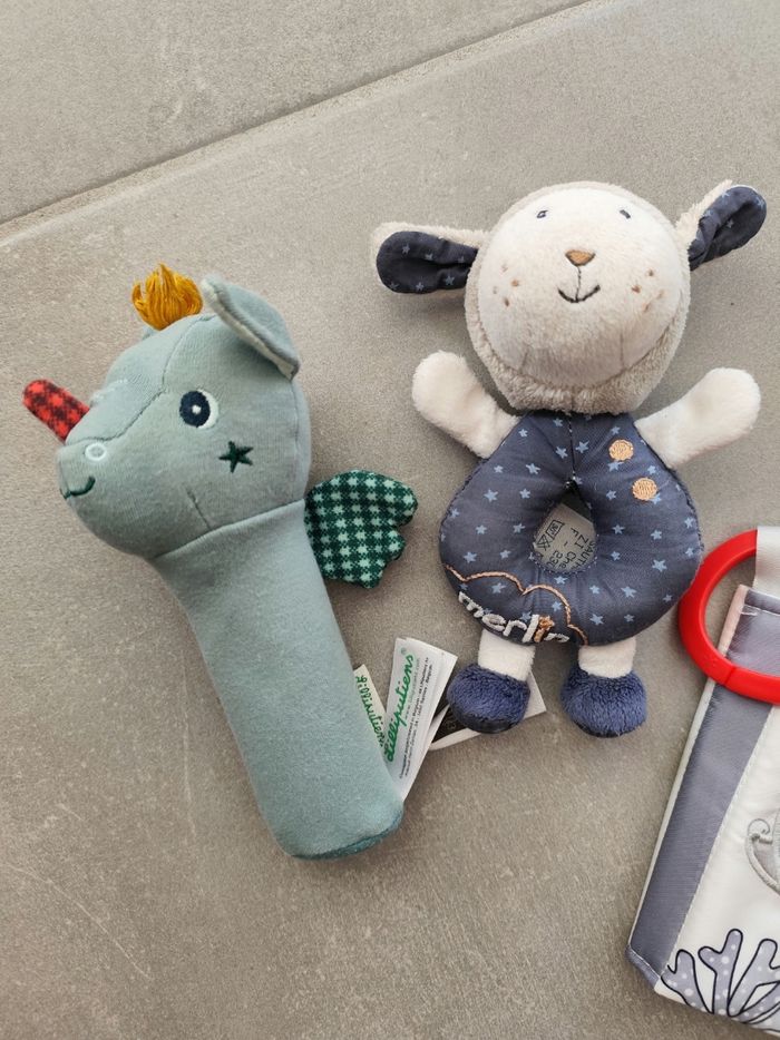 Livre tissu et jeux - photo numéro 2