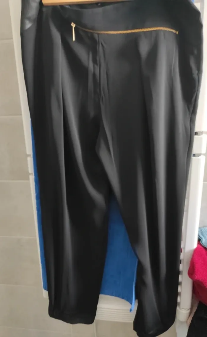 Très beau Pantalon - photo numéro 3