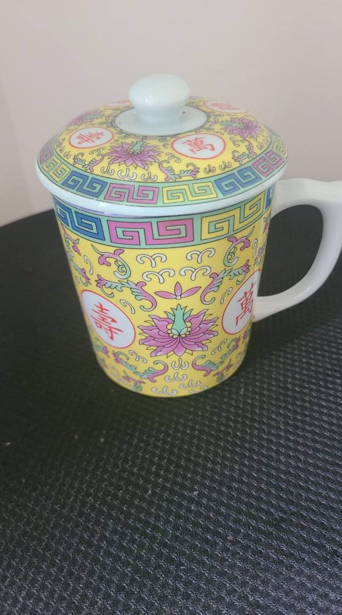 Tasse à thé chinoise, tasse à thé jaune Mun Shou, tasse à thé couverte