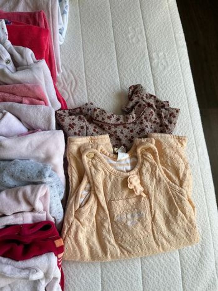 Lot vêtements fille hiver 3 mois - photo numéro 6