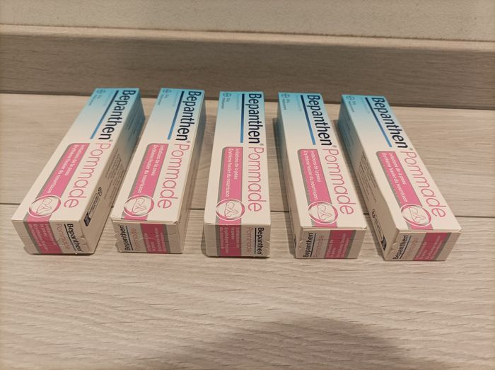 Lot 5 crèmes pommades bepanthen neuves - photo numéro 2