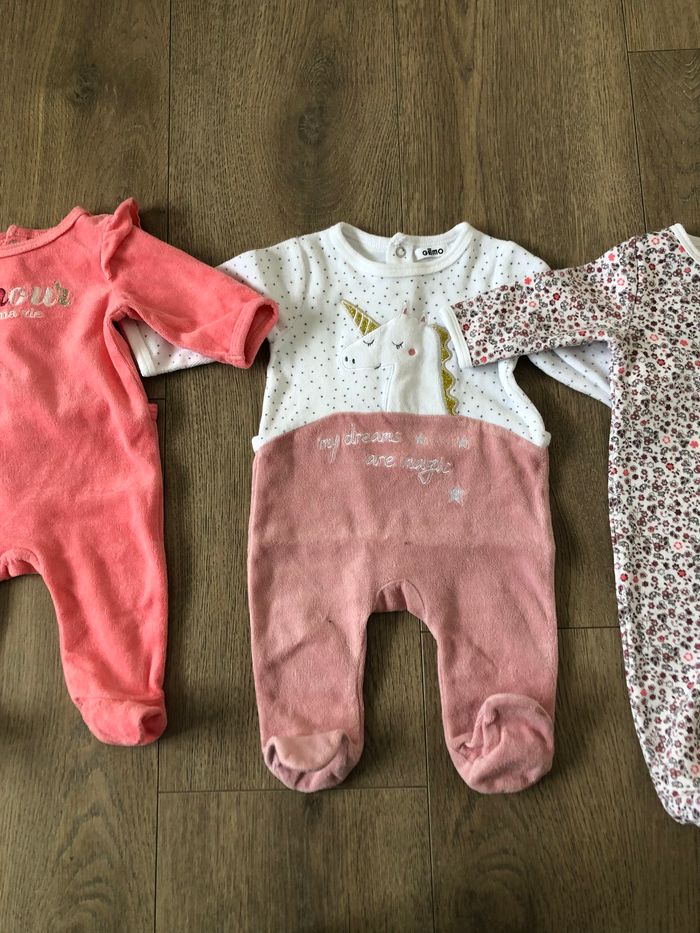 Lot de 3 pyjamas - photo numéro 3