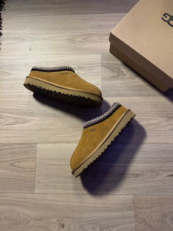 Ugg couleur brun taille 38