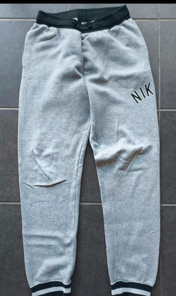 Pantalon jogging Nike gris enfant taille XL