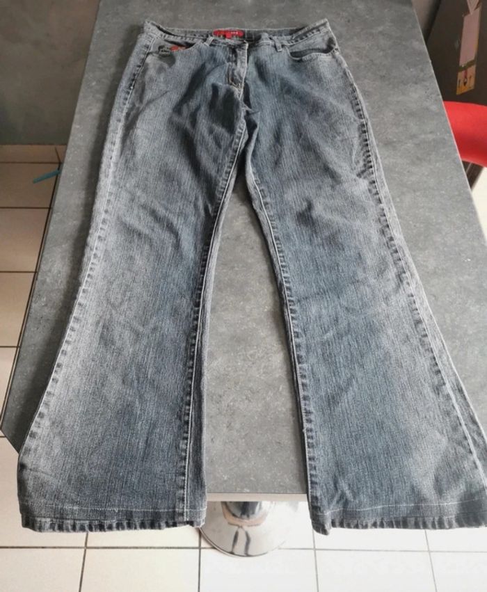 Jean femme taille 40 - photo numéro 3