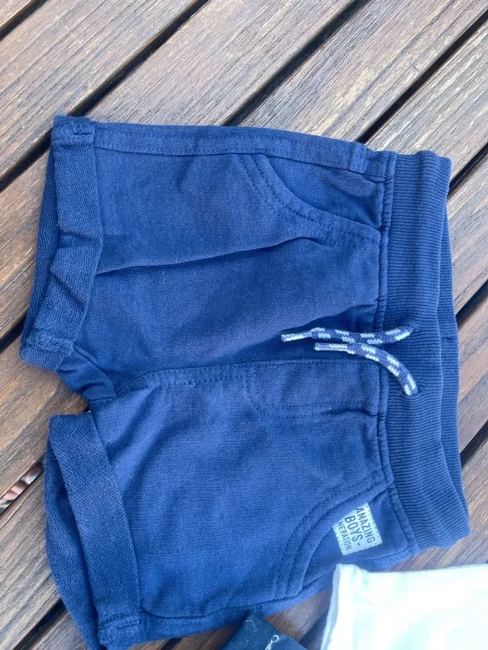 2 ensembles short 12 mois - photo numéro 8
