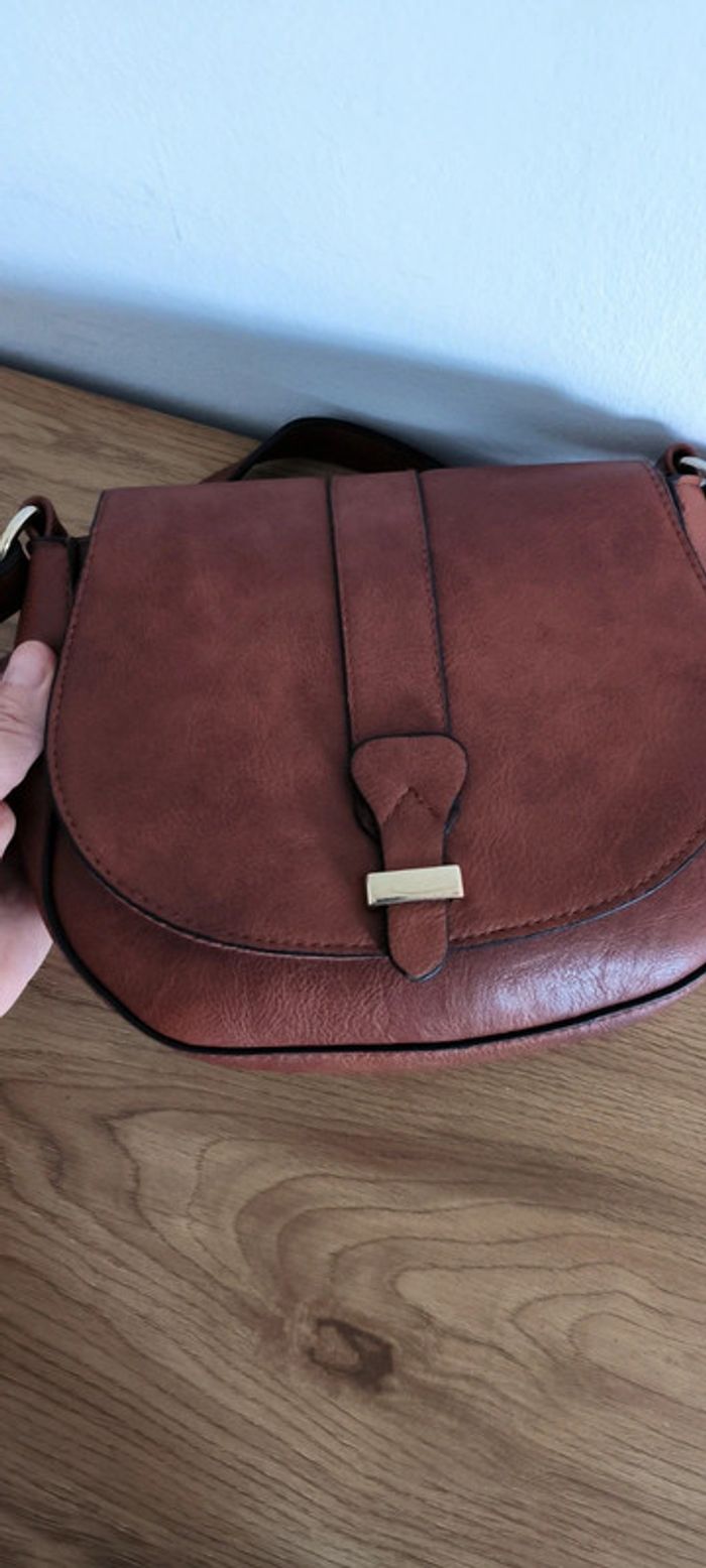Sac à bandoulière camel jamais porté - photo numéro 5