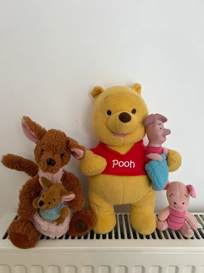 Lot de peluches Winnie l’Ourson