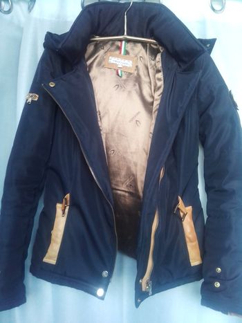 Superbe doudoune Valentino avec cuir
