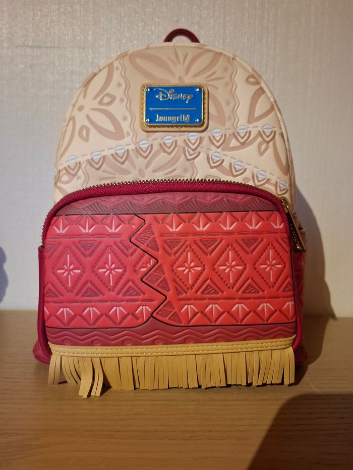 Loungefly viana