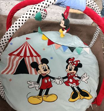 Tapis de jeu mickey 

