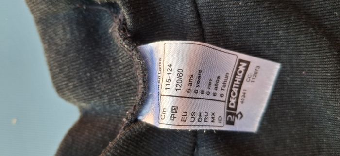 Lot deux sous pull gris marque Décathlon taille 6 ans - photo numéro 2