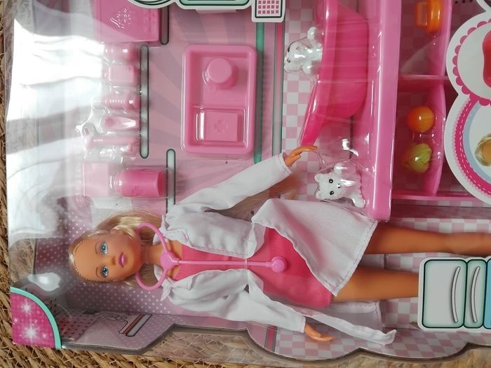 Poupée Steffi love vétérinaire, neuf avec étiquettes - photo numéro 3