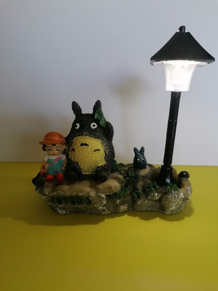 Lampe Led Totoro et Mei sous le lampadaire - photo numéro 2